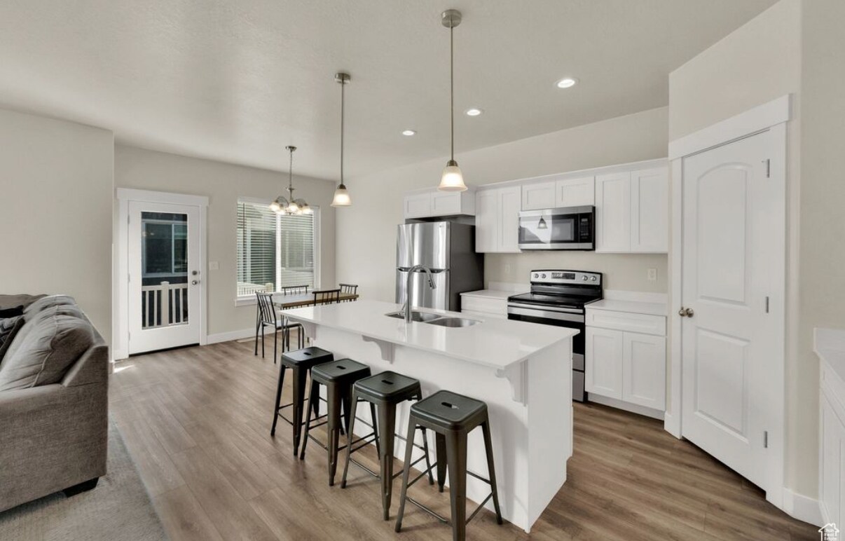 Building Photo - 275 W 700 N