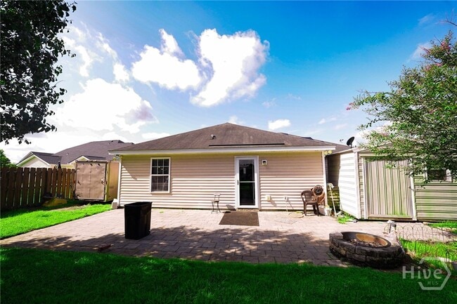 Building Photo - 170 Willow Oak Dr