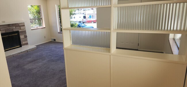 Building Photo - 15t7544