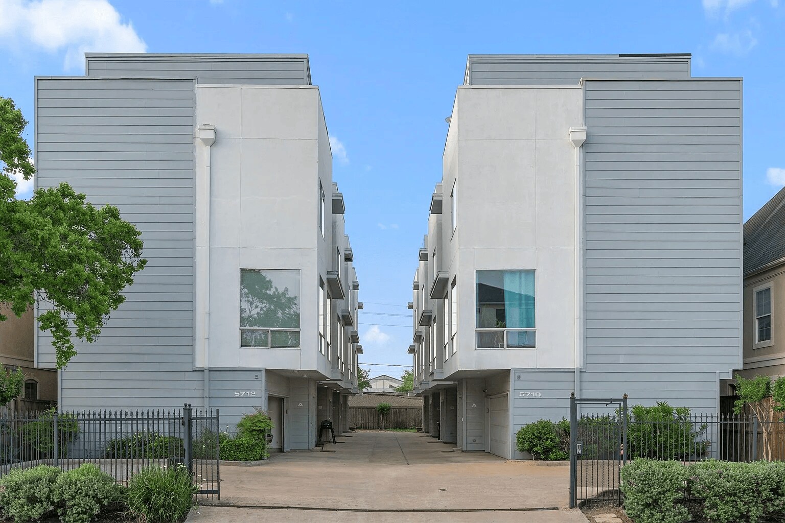 Building Photo - 5710 Winsome Ln