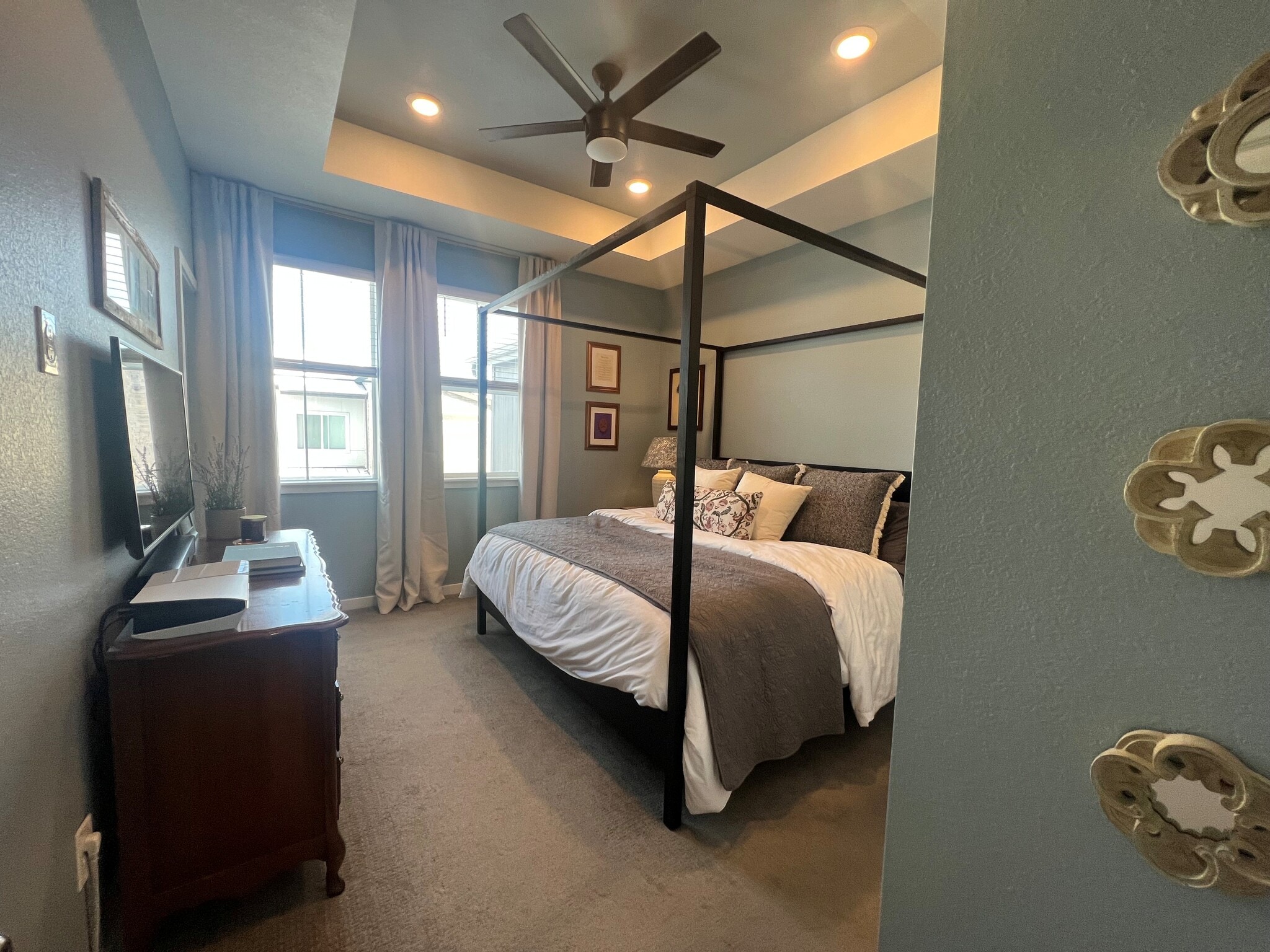 Building Photo - 7487 W Pacific Ln