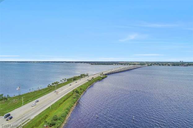 Building Photo - 1766 Cape Coral Pkwy E