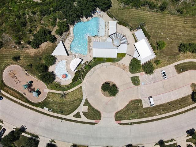 Building Photo - 3421 Beekman Dr