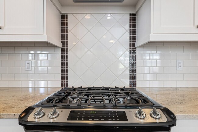 Building Photo - 3846 S Caddis Pl