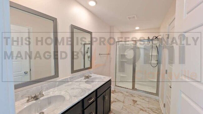 Building Photo - 1061 Dublin Dr