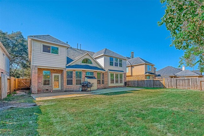 Building Photo - 618 Silver Creek Cir