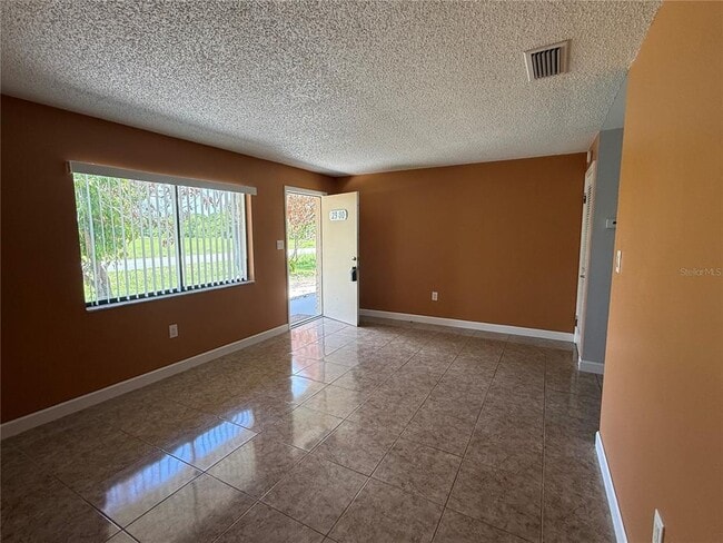 Building Photo - 2380 N Tropical Trail