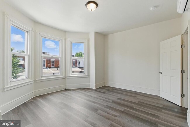 Building Photo - 22 N 53rd St