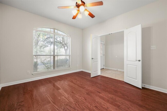 Building Photo - 715 Wood Mesa Ct
