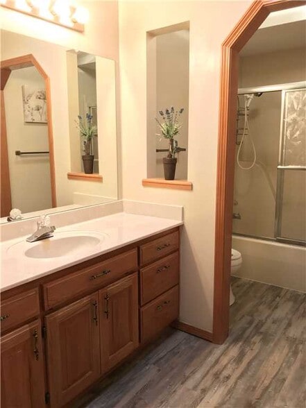 Building Photo - 7 Angus Ln