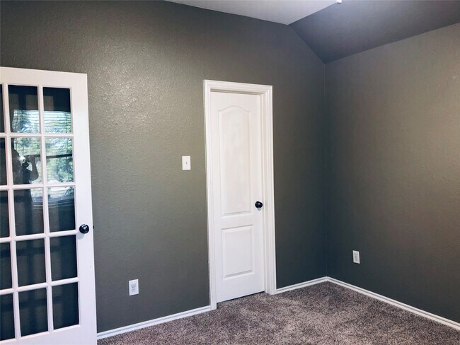 Building Photo - 23139 Tranquil Spring Ln