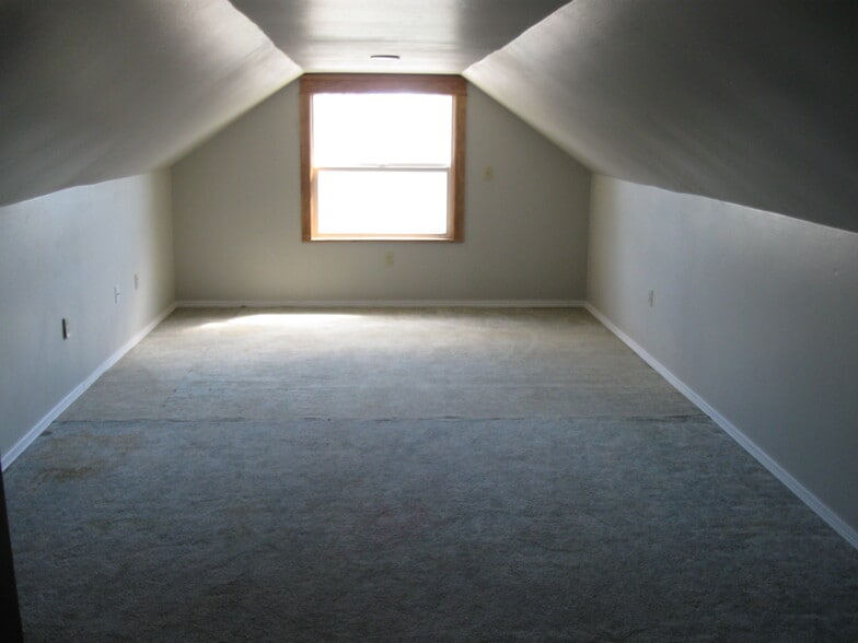 Building Photo - 500 S 5th St