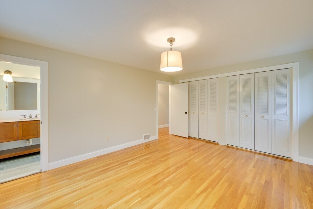 Building Photo - 93 Woodcliff Rd