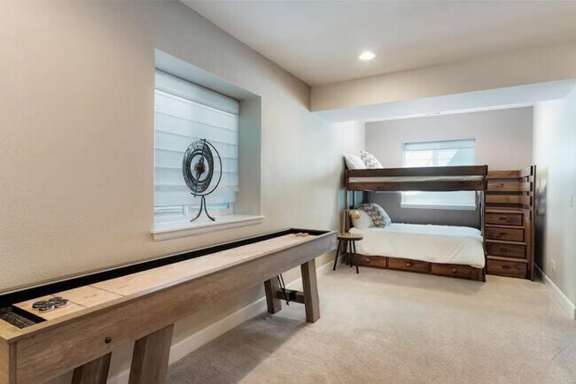 Building Photo - 9412 Joyce Way