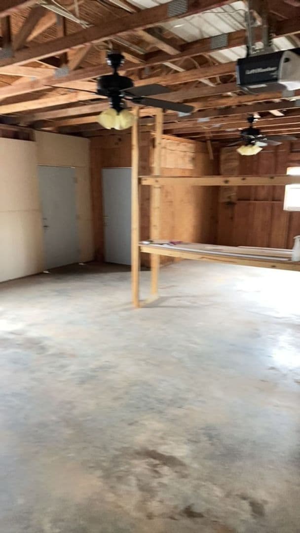 Building Photo - 502 Wagon Wheel Rd