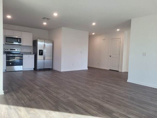 Building Photo - Brand-New 3-Bedroom Home in Twin Palm Estates