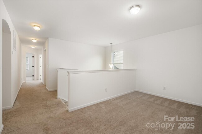 Building Photo - 10327 Snowbell Ct