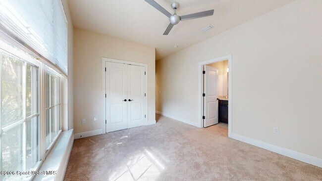 Building Photo - 100 8th Ave