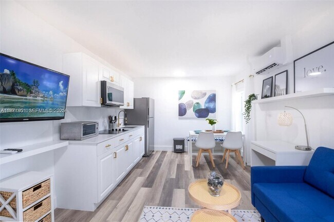 Building Photo - 790 NW 60th St