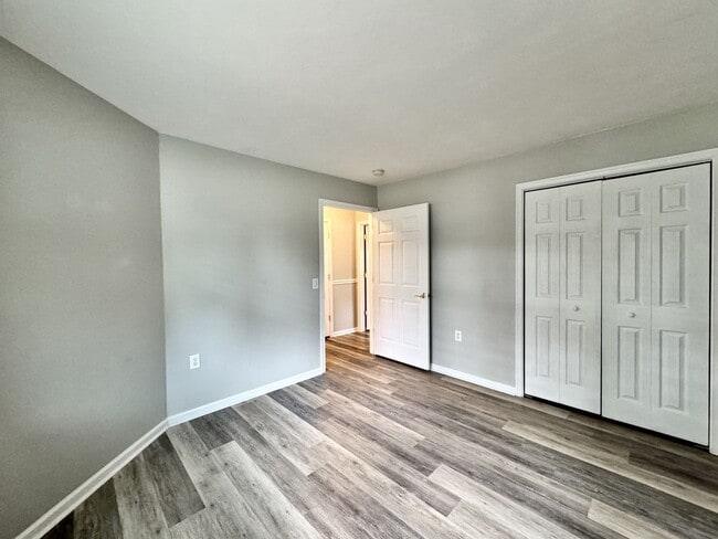 Building Photo - Ready 06-17-26 in Sawyers Mill - Ranch Home w/Loft On Cul-De-Sac! Pet Friendly - Grassfield High ...