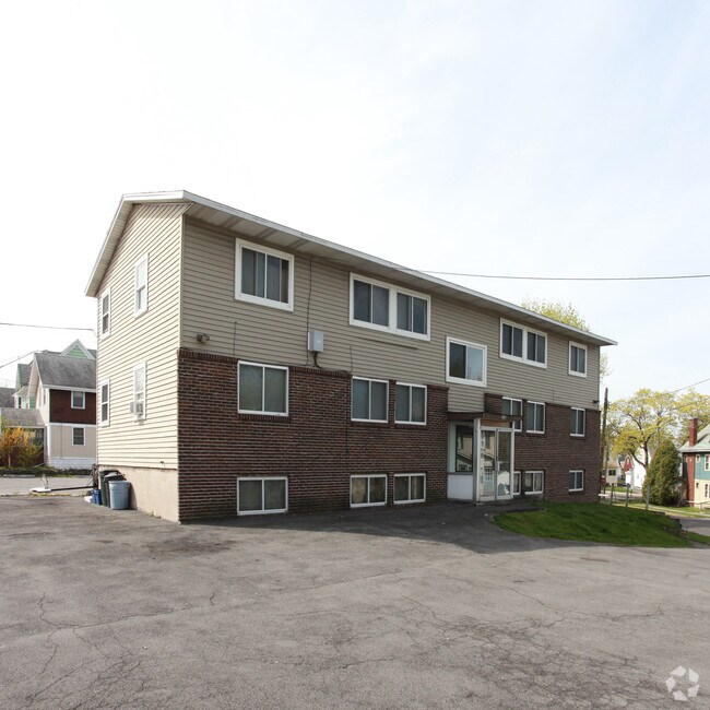 Primary Photo - 1843 Butternut St