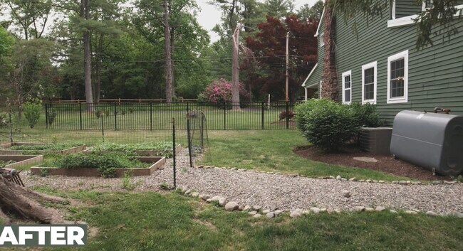 Building Photo - 1483 Meetinghouse Rd