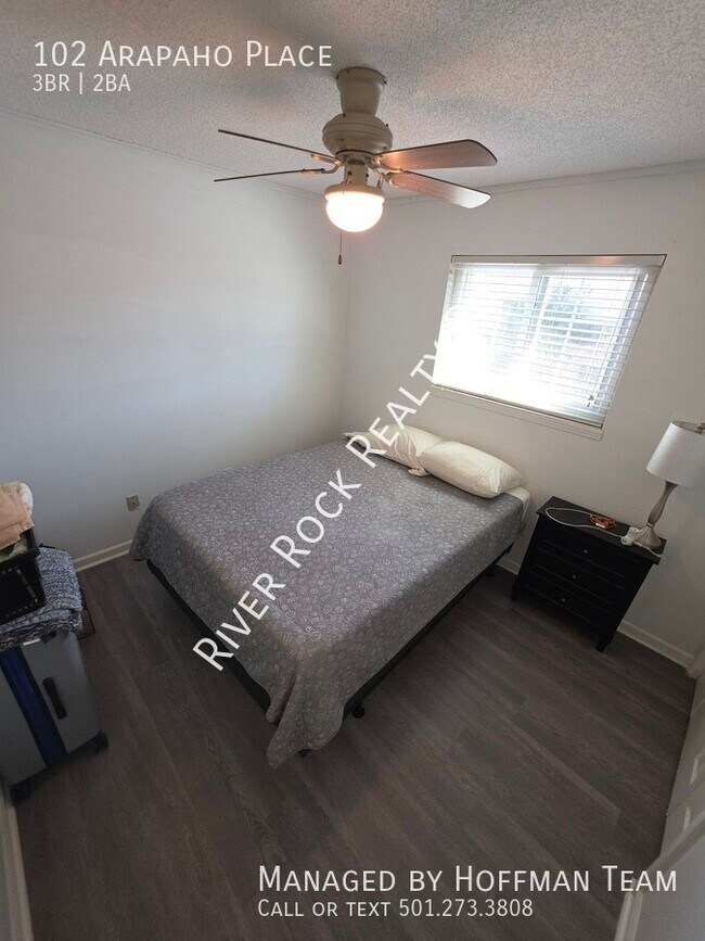 Building Photo - 102 Arapaho Pl