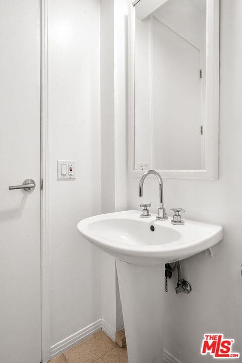 Building Photo - 1011 Pacific St