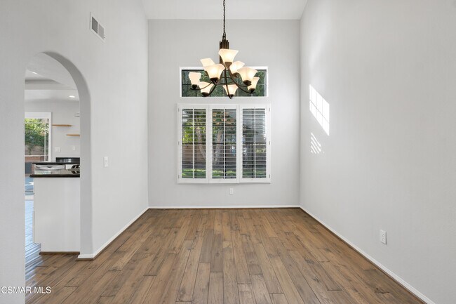 Building Photo - 487 Bernini Ct