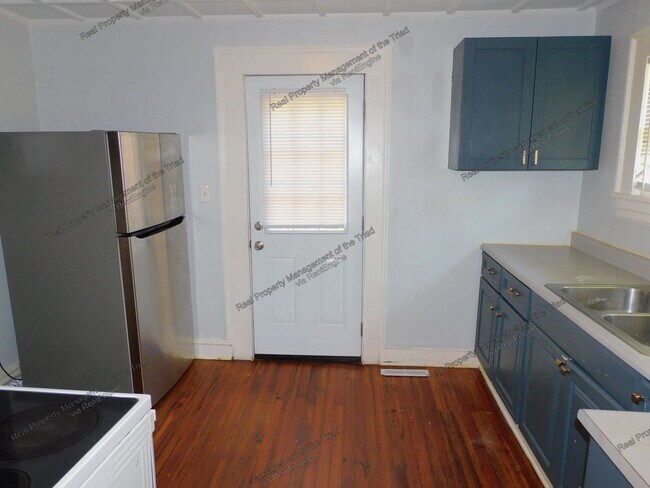 Building Photo - 1606 N Hamilton St