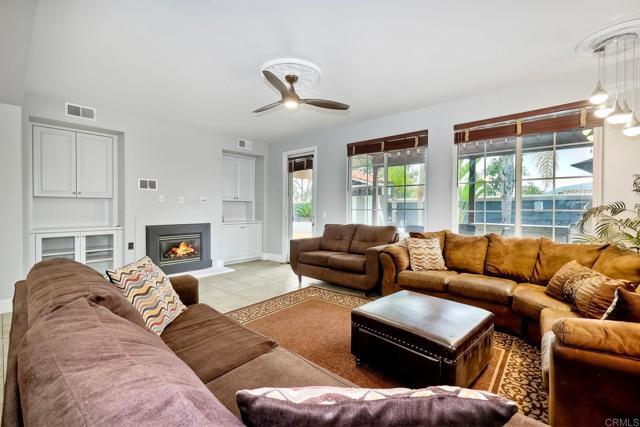 Building Photo - 561 Rush Dr