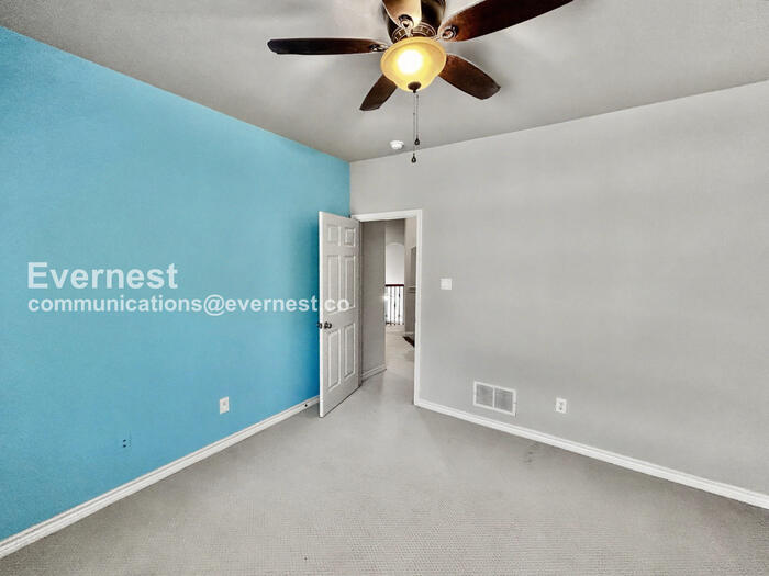 Building Photo - 3405 Grand Mesa Dr