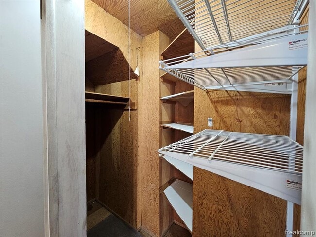 Building Photo - 921 Mary St