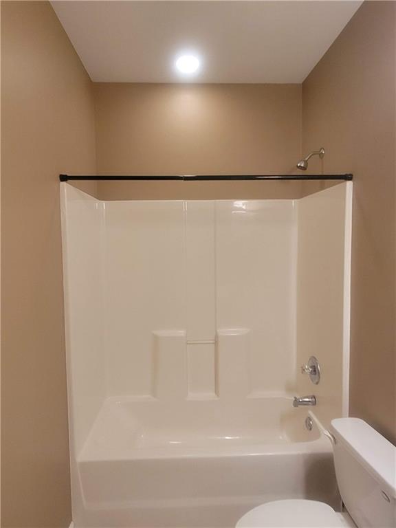 Building Photo - 5555 Holly Springs Dr