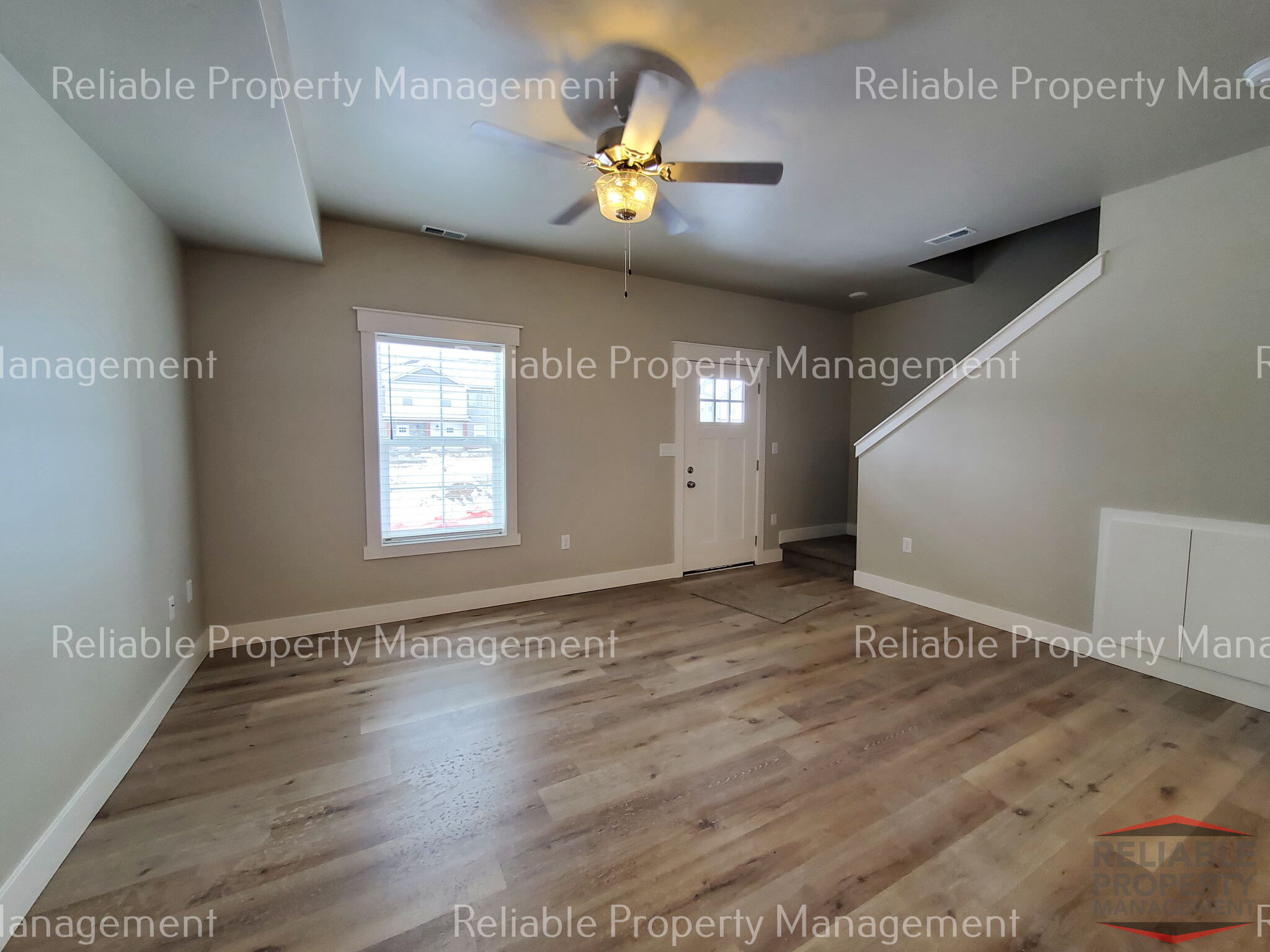 Building Photo - 359 N 3rd W