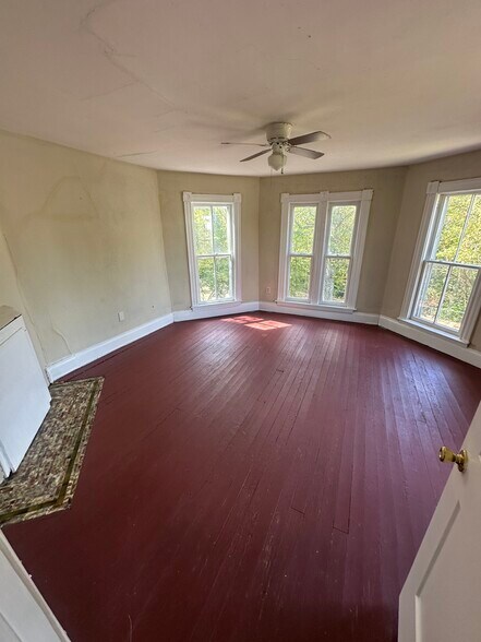 Building Photo - 10963 Dixie Hwy