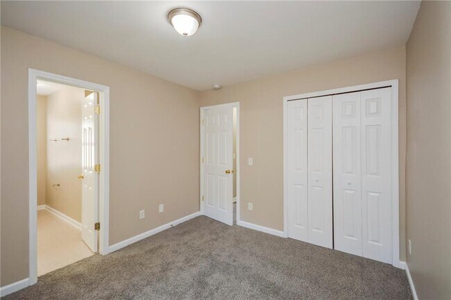 Building Photo - 20 Snapdragon Ln