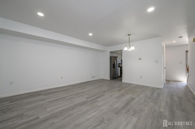 Building Photo - 805 Darlington Dr