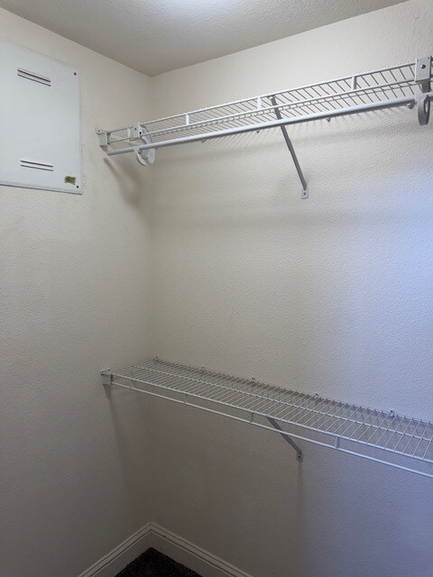 Building Photo - 2829 Hawkins Ln