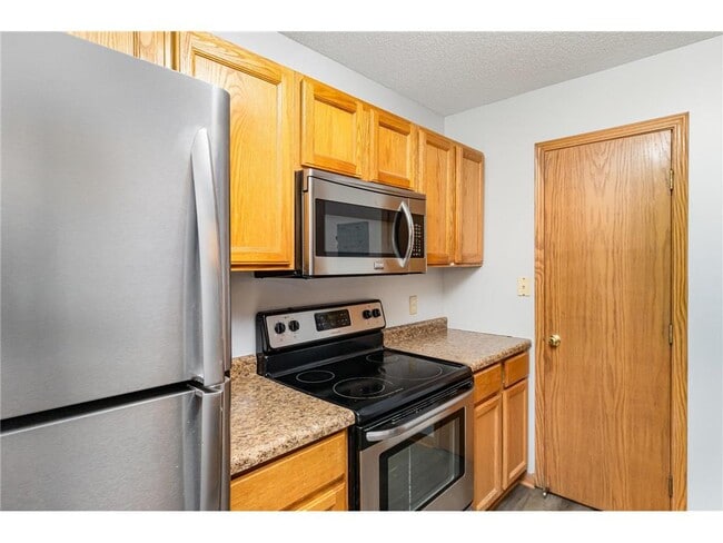 Building Photo - 14651 Evergreen Trail