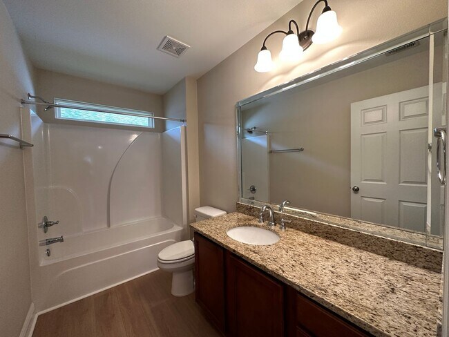 Building Photo - 3 bed 2 bathroom home in Avalon Estates in Milton!