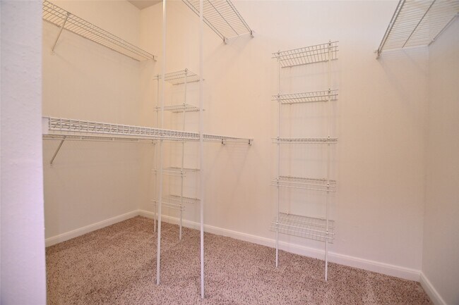 Building Photo - 1330 Old Spanish Trl