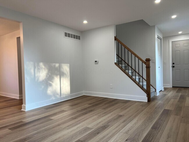 Building Photo - 9938 Melody Ln