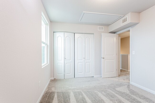 Building Photo - 1532 Arbor Knot Dr