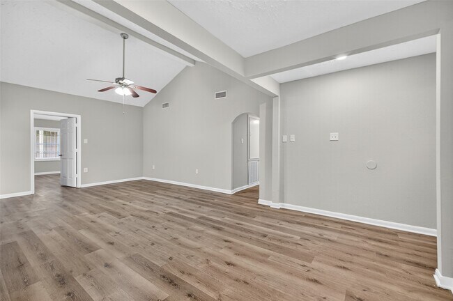 Building Photo - 5243 Wickview Ln