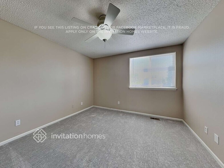 Building Photo - 21571 E 40th Ave