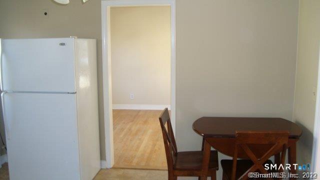 Building Photo - 720 Knapps Hwy