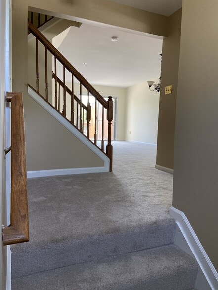Building Photo - 212 Mulberry Ridge Ct