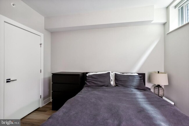 Building Photo - 1311 13th St NW