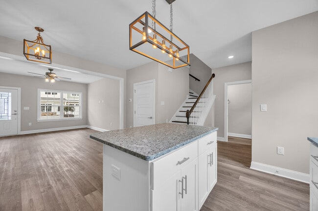 Building Photo - 900 62nd Ave N